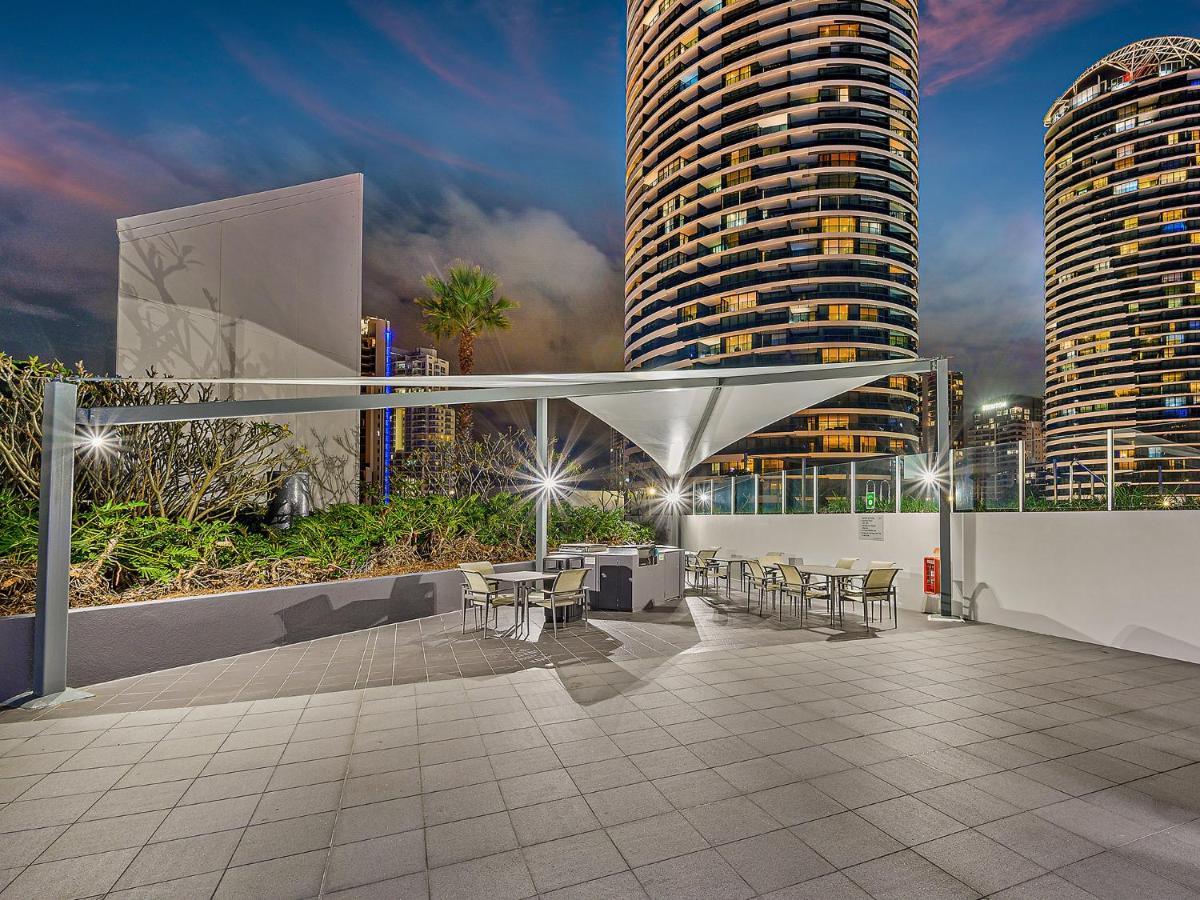 Air On Broadbeach Gold Coast Exterior photo