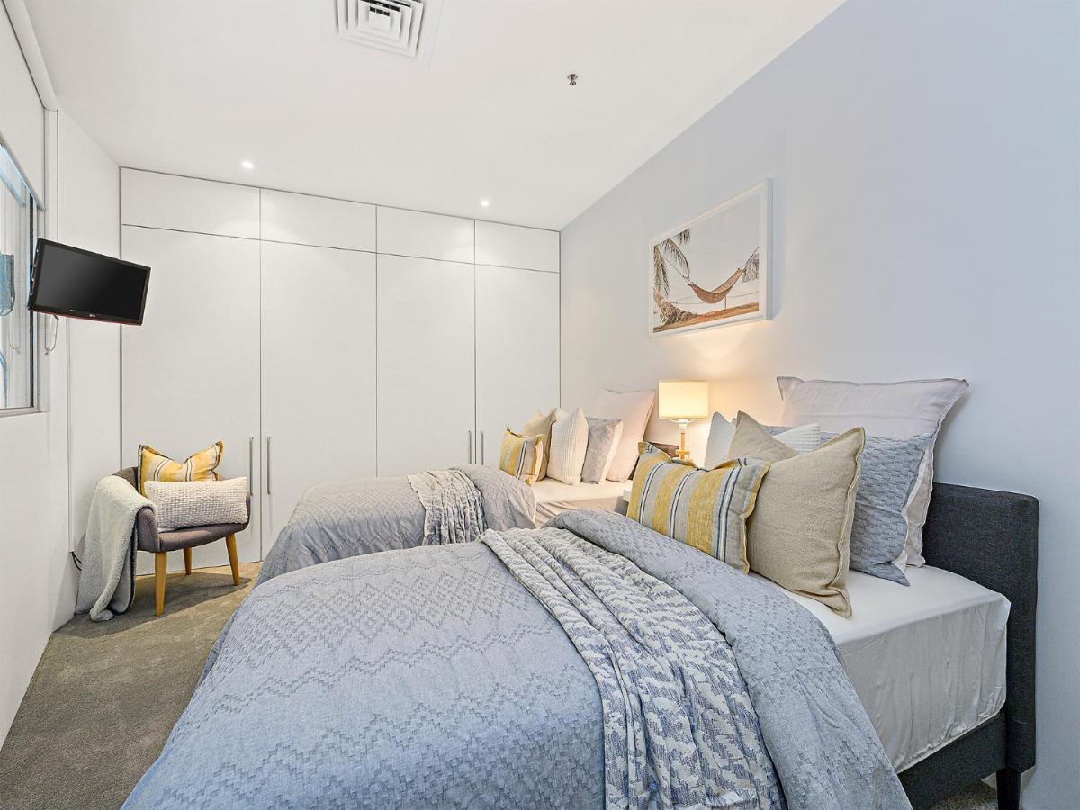 Air On Broadbeach Gold Coast Exterior photo
