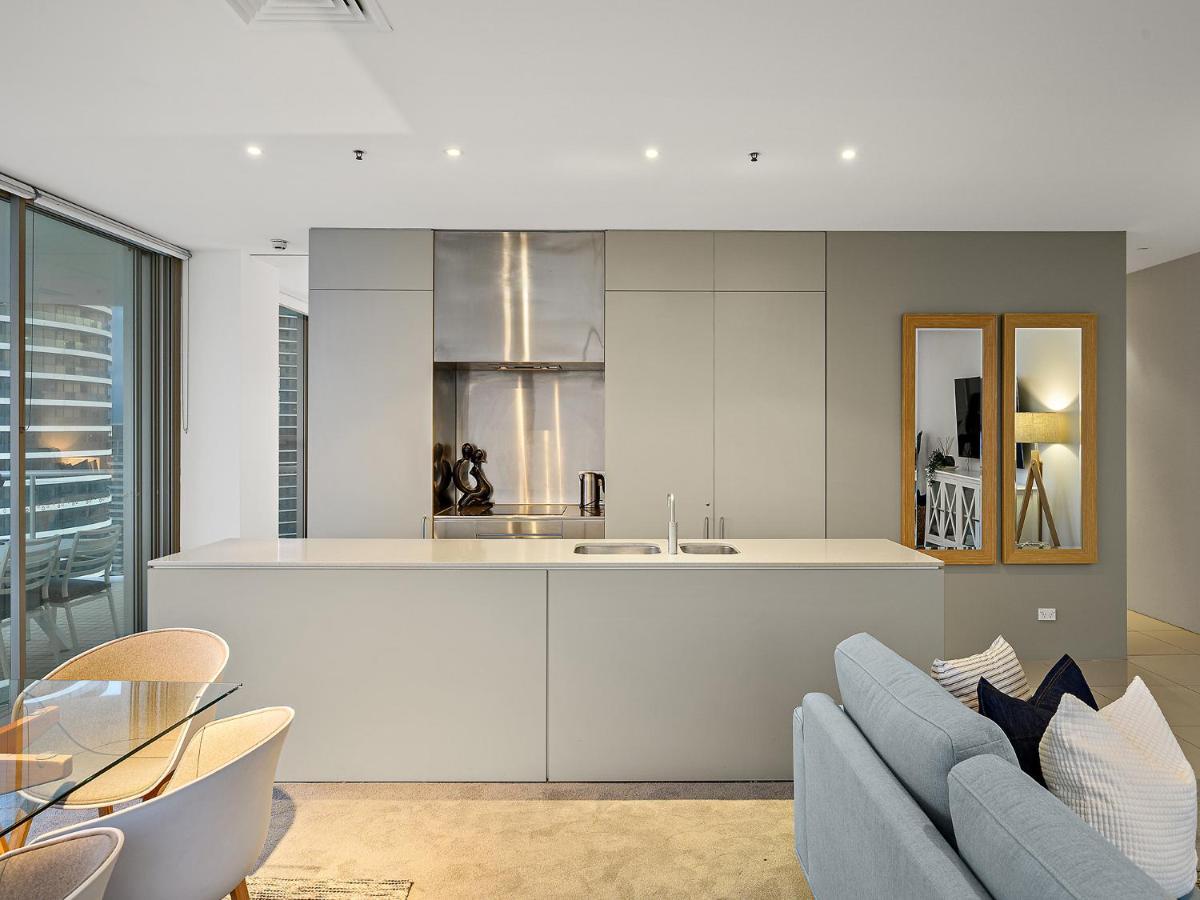 Air On Broadbeach Gold Coast Exterior photo