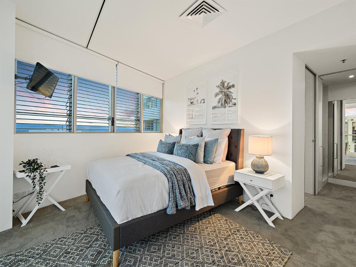 Air On Broadbeach Gold Coast Exterior photo