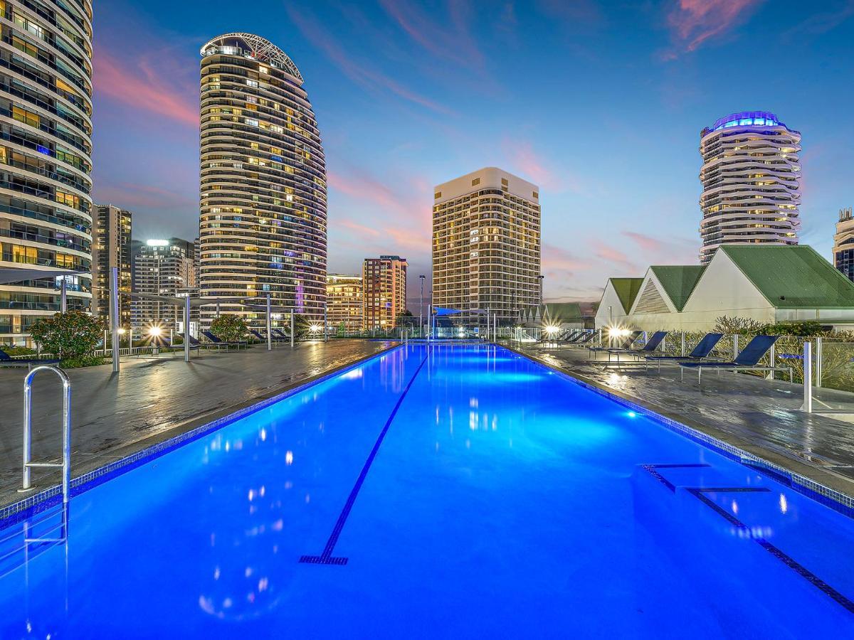 Air On Broadbeach Gold Coast Exterior photo